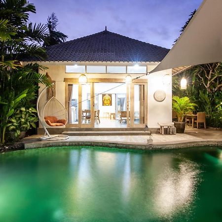 Ambermoon Villas Seminyak Extérieur photo
